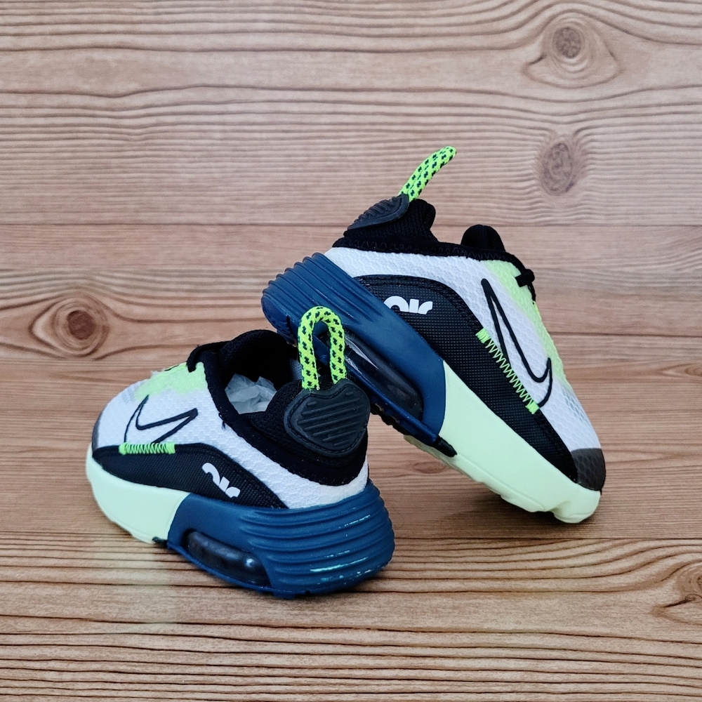 Kids' Black and White Athletic Shoes - Picture 5 of 8